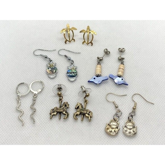 Lot of 6 Pairs Dangle Drop Pierced Earrings Animal Cat Turtle Owl Snake Bird - Picture 1 of 11